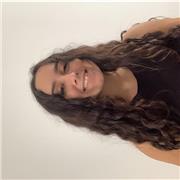 Soy una persona con muy buena capacidad para explicar clara y precisamente. Se me dan especialmente bien los idiomas pero podría enseñar varias asignaturas.